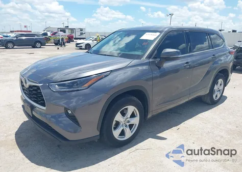 2021 Toyota Highlander Le z USA, uszkodzony, nr VIN 5TDZZRAH5MS536791